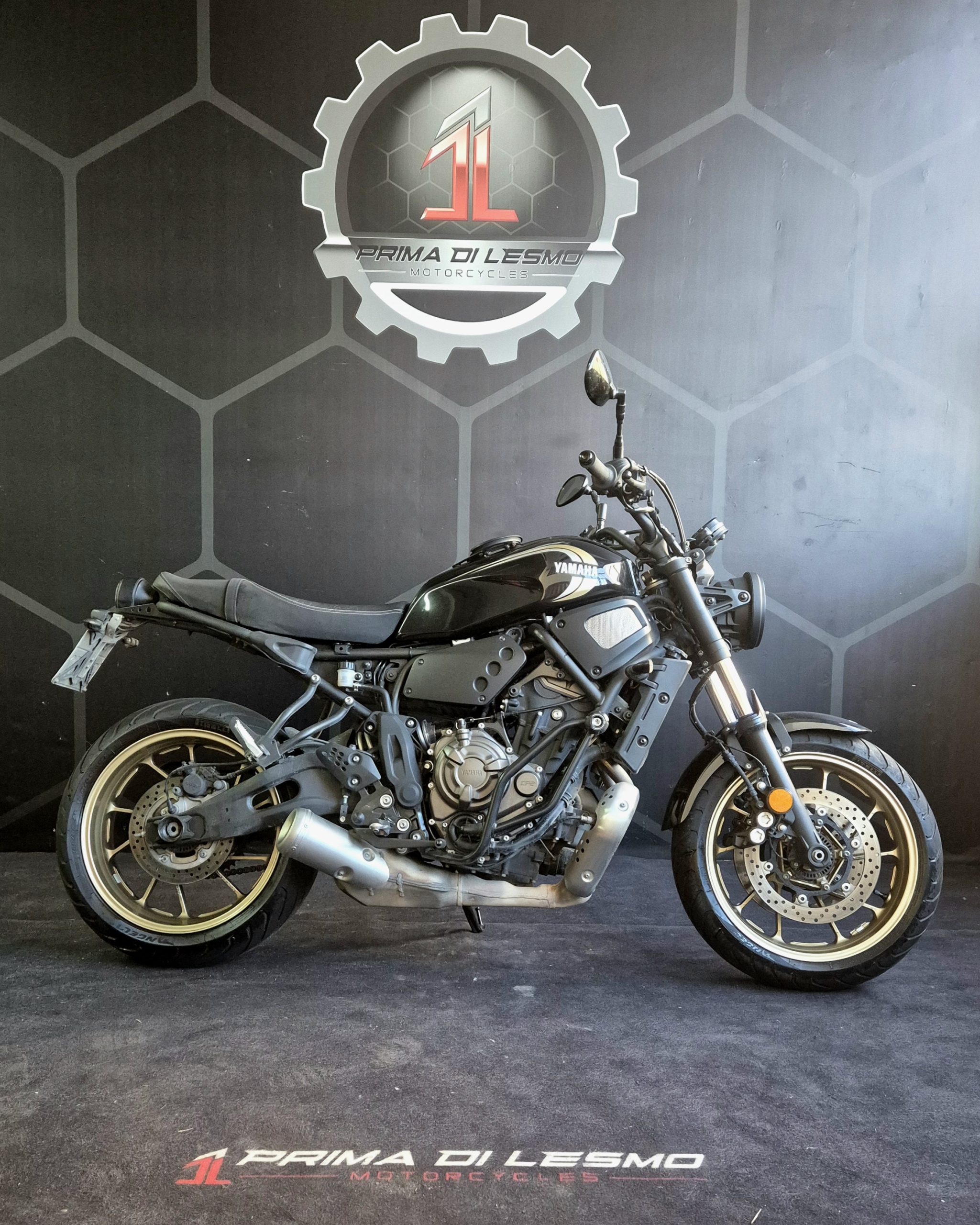 Yamaha XSR 700 2023 18500km