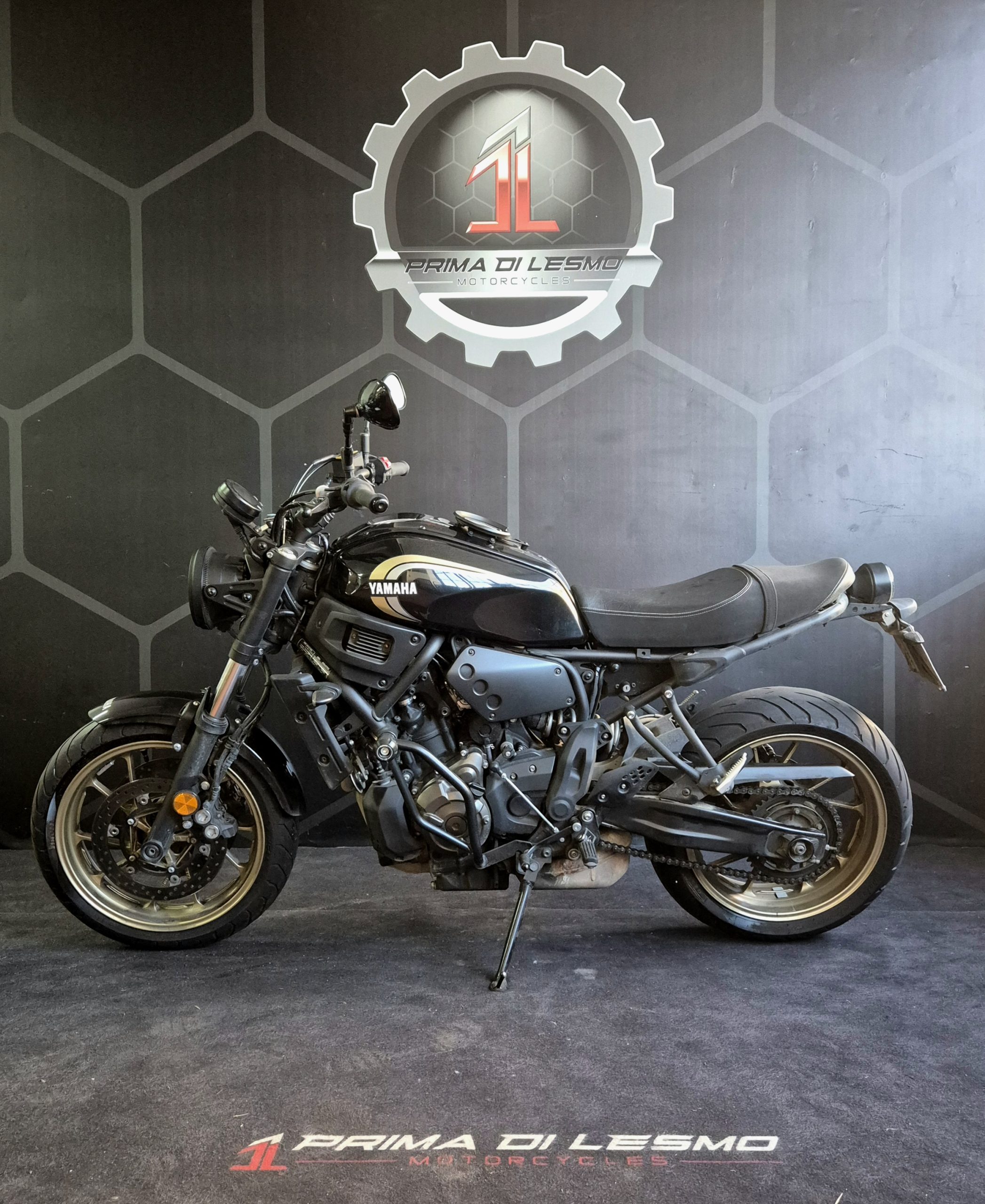 Yamaha XSR 700 2023 18500km - immagine 2