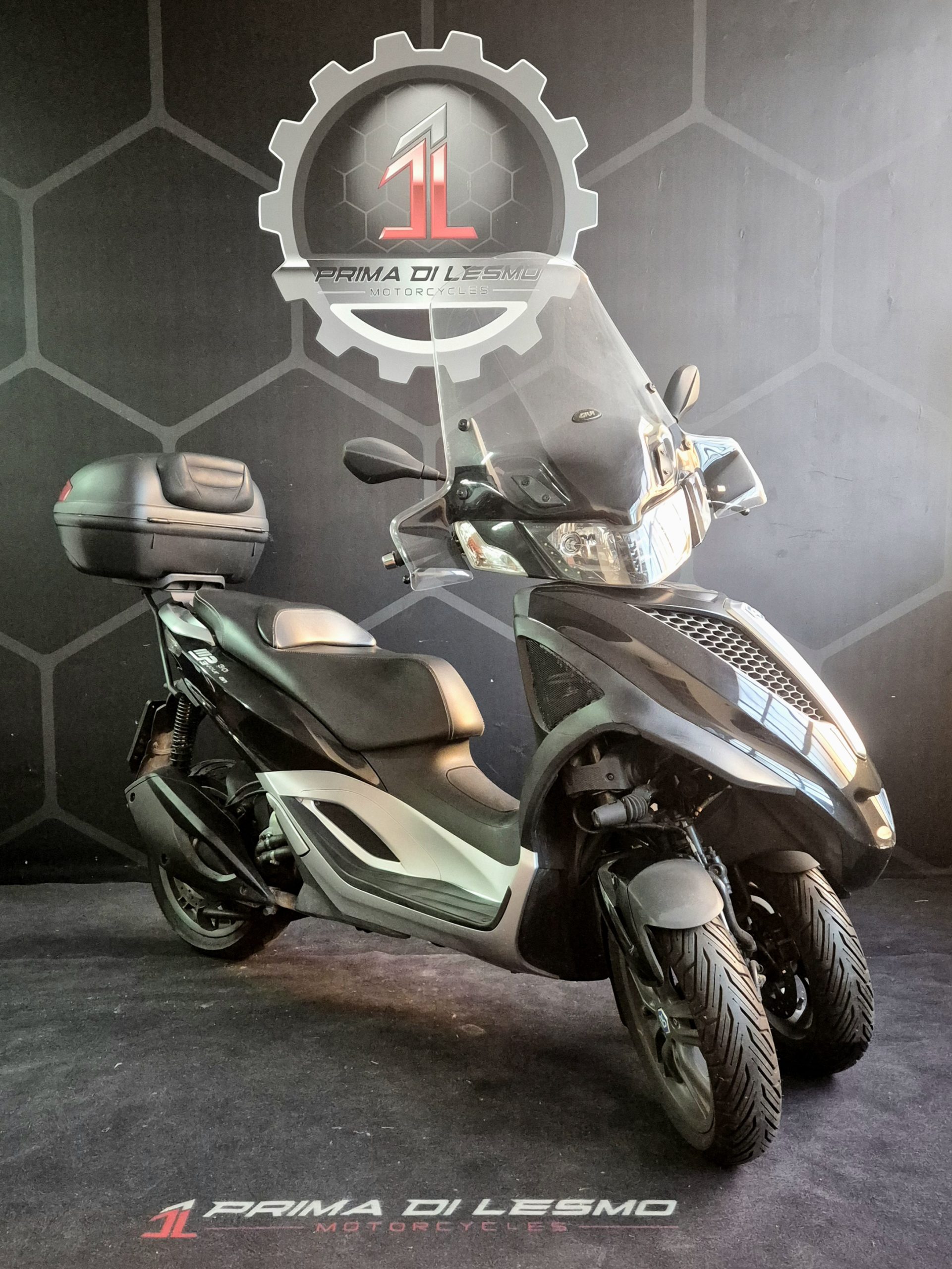 Piaggio Mp3 300 ie Yourban LT 2016 57000km - immagine 3