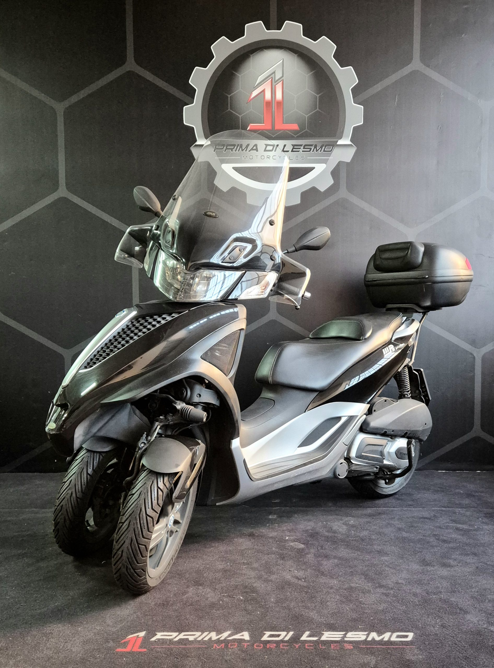 Piaggio Mp3 300 ie Yourban LT 2016 57000km - immagine 4