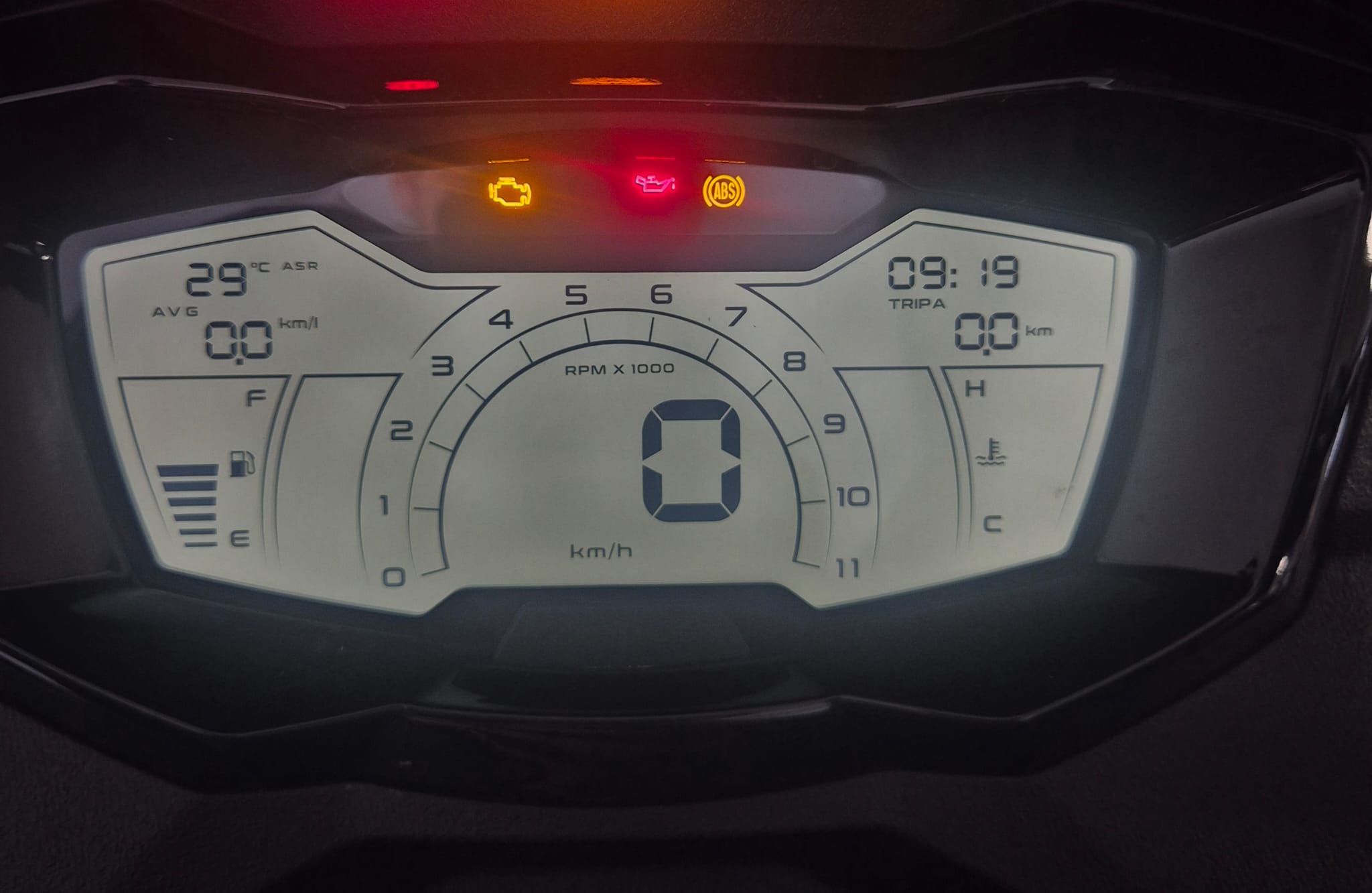 Piaggio MP3 310 Sport 2025 6.900KM - immagine 8