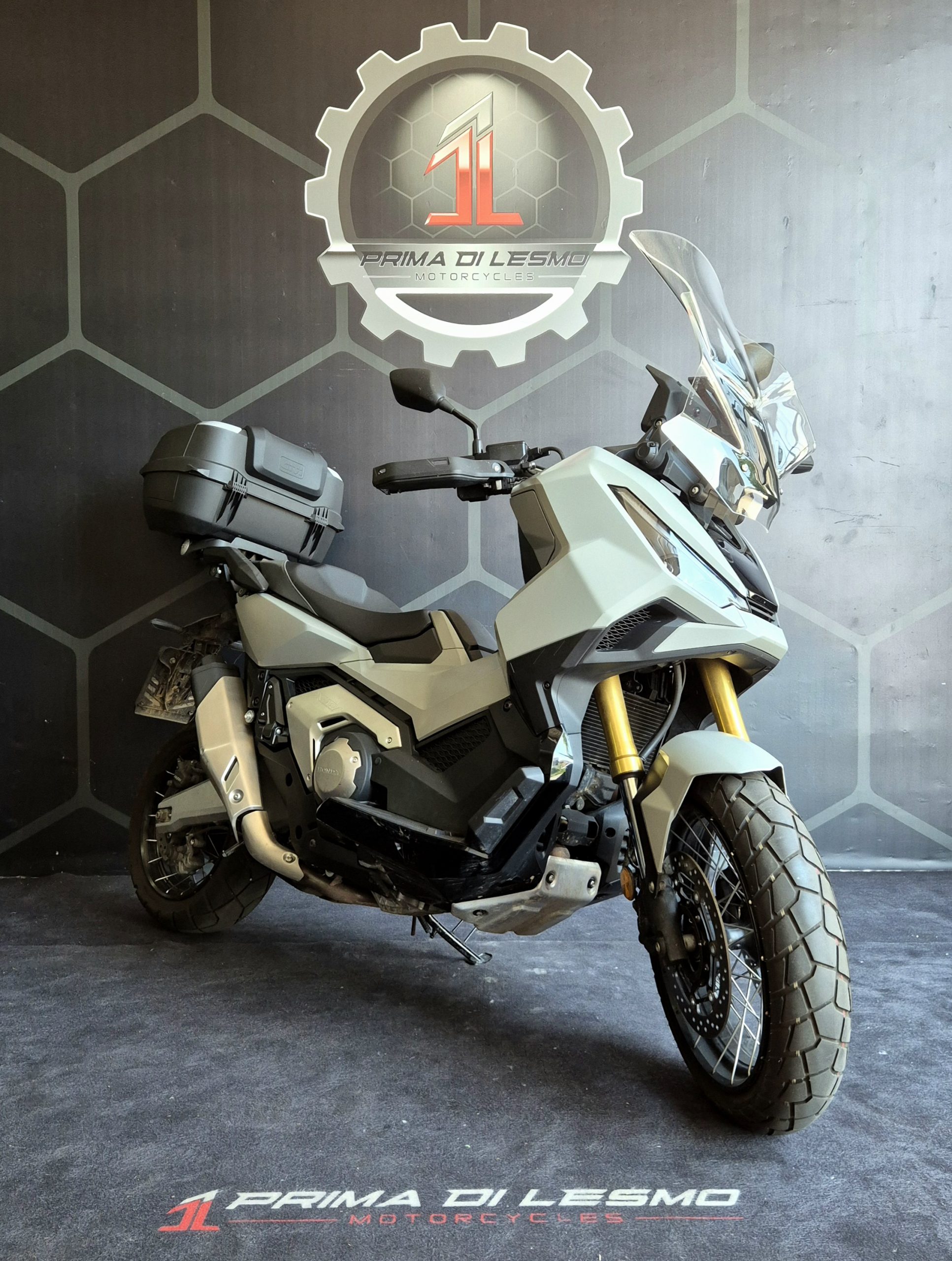Honda X-ADV 750 DCT 2025 8.200KM - immagine 4